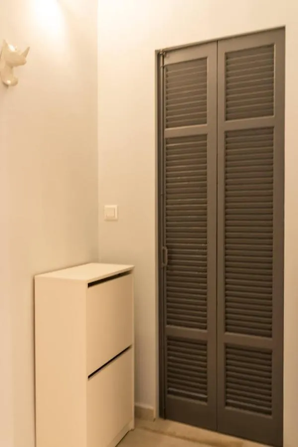 Cozy Modern Apartment Inside The City Center Θεσσαλονίκη